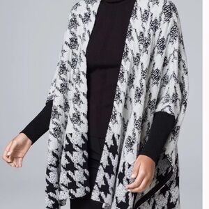 White House Black Market Black and White sweater wrap.  NWOT size  Xs /S